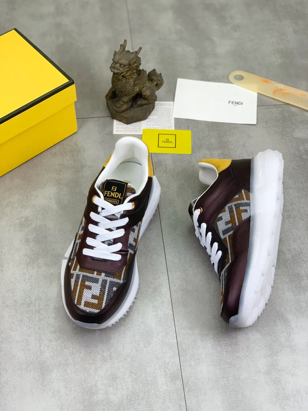 ​Men's shoes 💰P460 💰[New] Little Monster 🆘 New FENDI counter 🕶️🕶️Simple routing effect, showing an elegant and cool driving shoe 🎬Using imported calfskin + first-layer pigskin lining🐂Excellent material🎬Detailed workmanship 🤗Comfortable and comfortable on the feet. ​Pair it with any outfit to show your taste and temperament, low-key luxury ♻️Design ​simple and elegant ​noble and fashionable 🍃​Very loved and favored by trendy men 💓❤️size: 38-44 2️⃣colors available